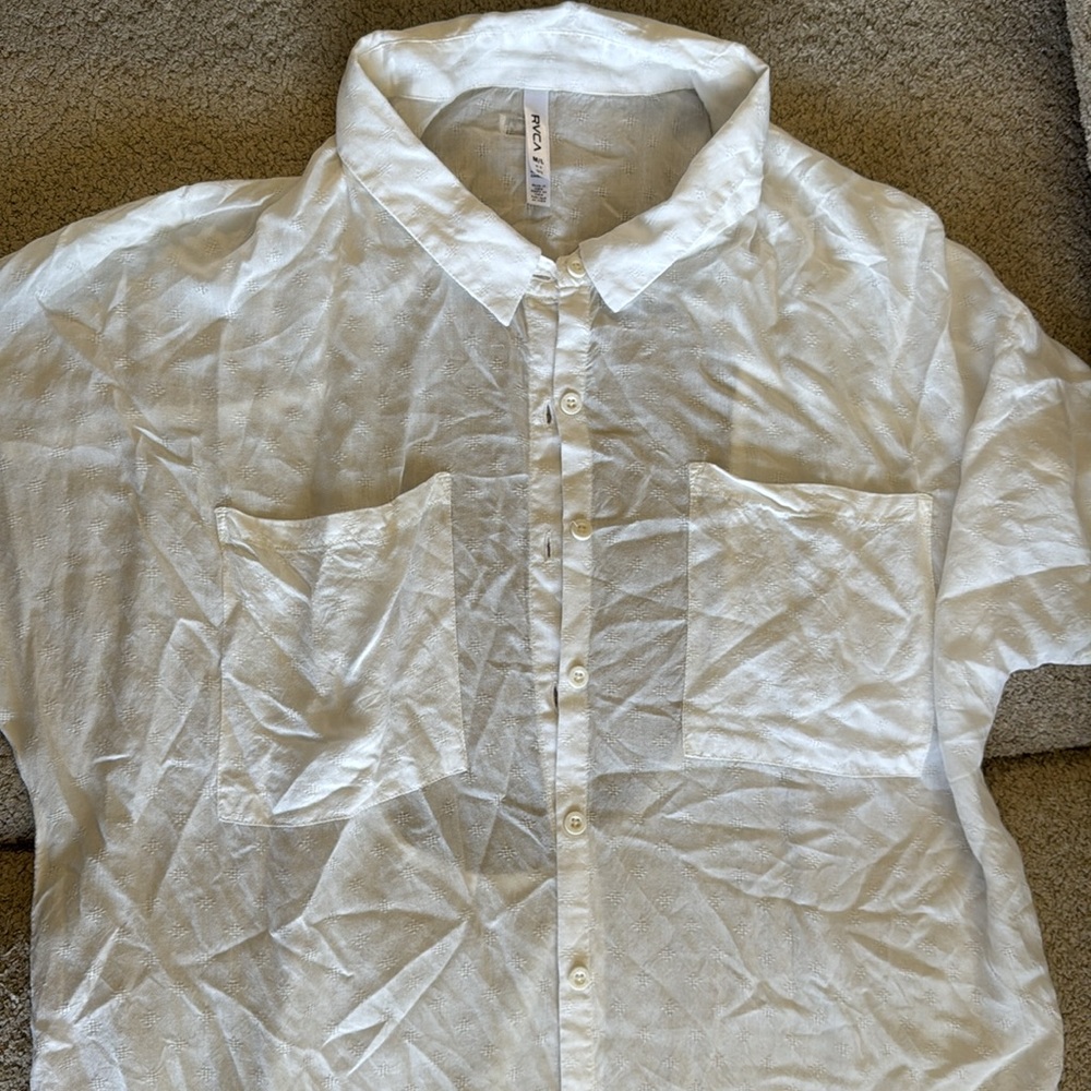 RVCA button down blouse with cutout on back - Picture 2 of 11